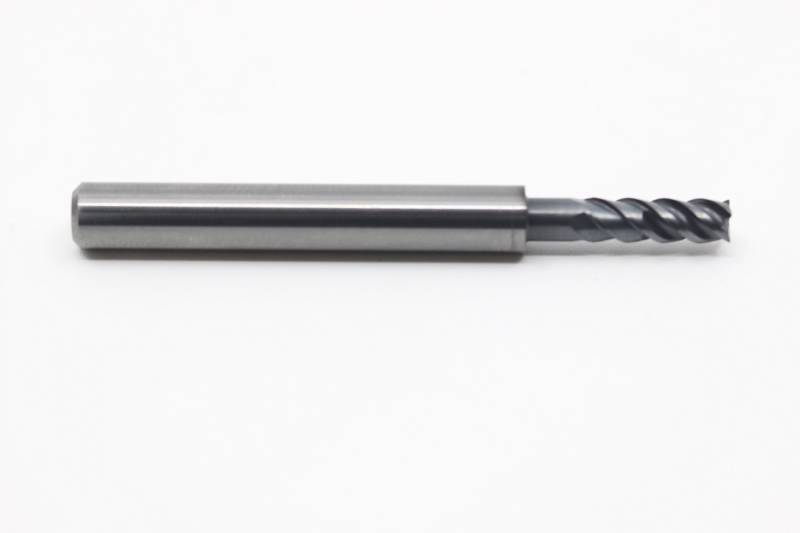 Fraise carbure monobloc 4 dents double goujure Ø4 avec queue cylindrique Ø6